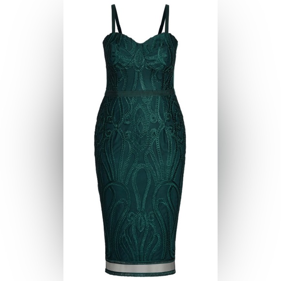 City Chic- Convertible Strapless Neckline Emerald Green Embroidered Dress - Picture 3 of 8